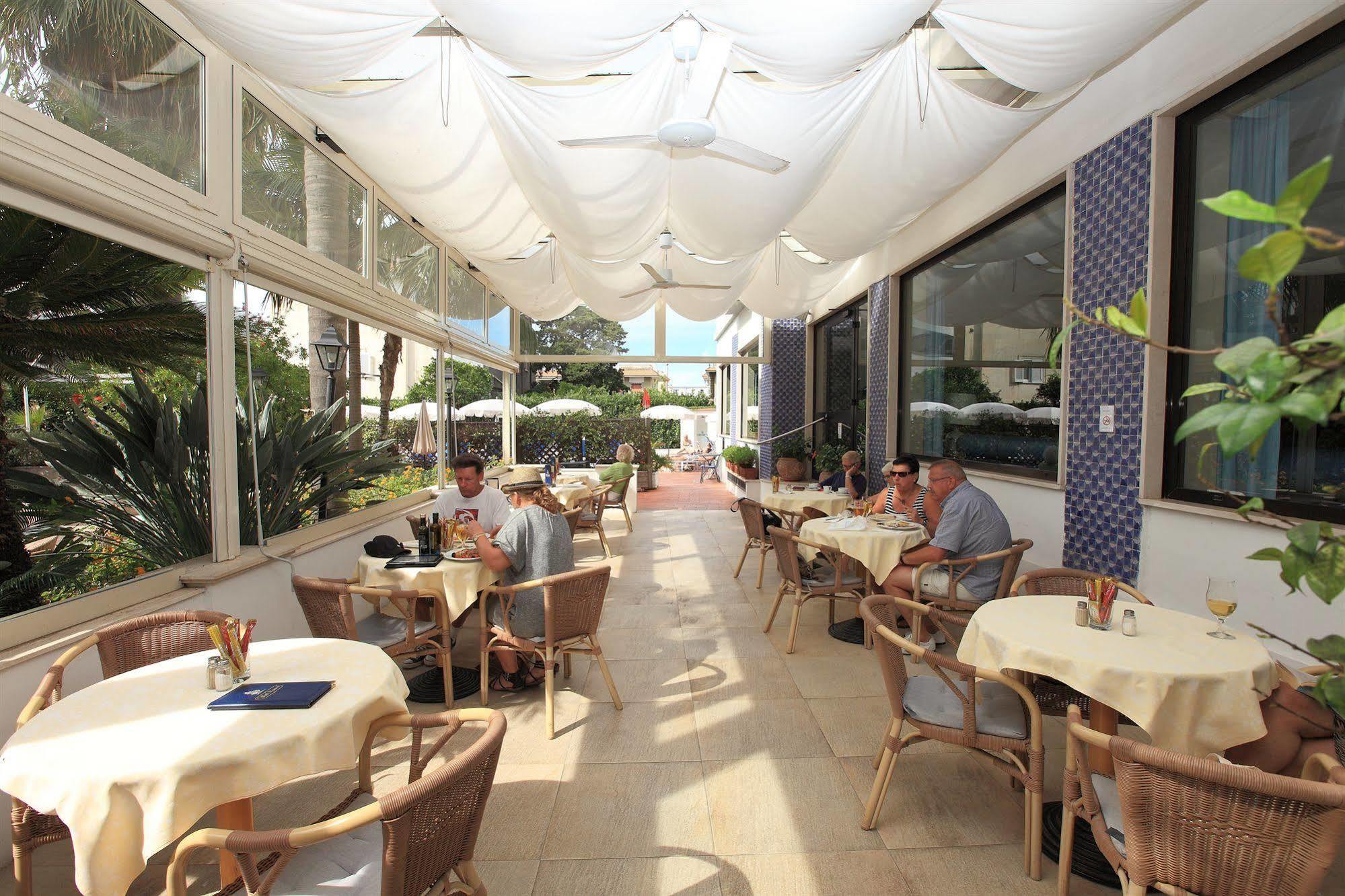 Hotel Caravel Sant'Agnello Exterior photo