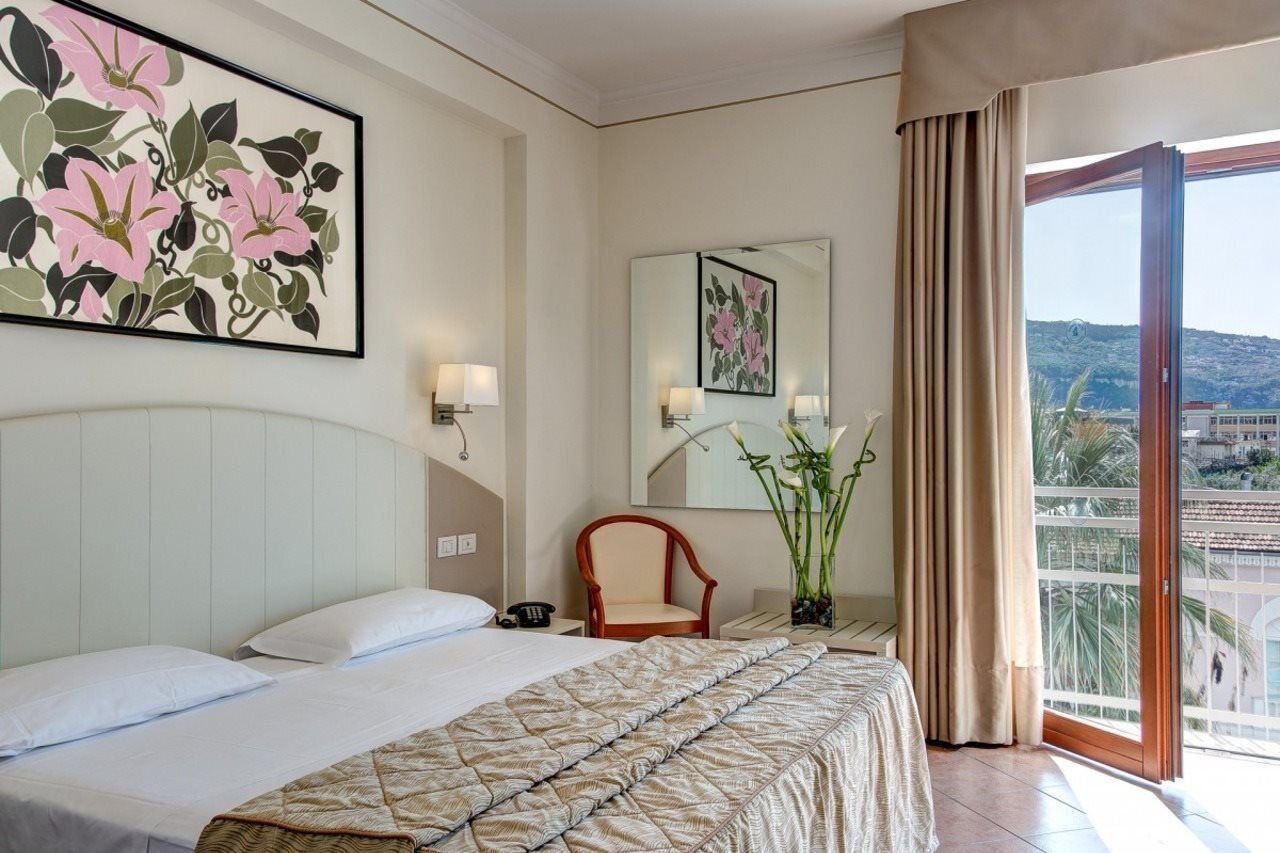 Hotel Caravel Sant'Agnello Exterior photo